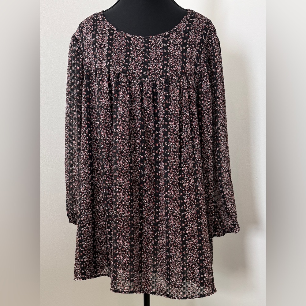 Daniel Rainn Black‎ and Pink Floral Top Size 3X
